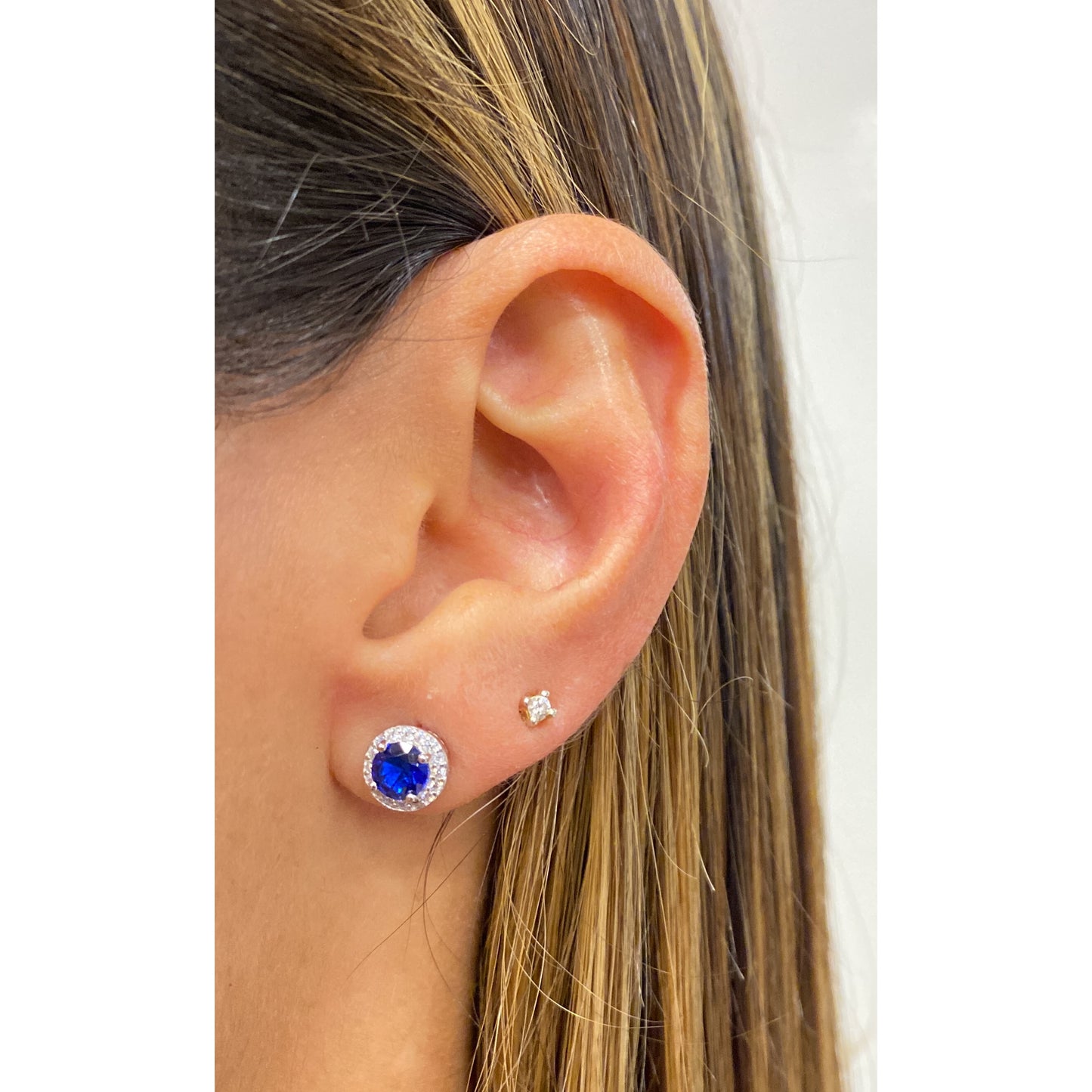 Aretes INJA Azul Plateado 7mm