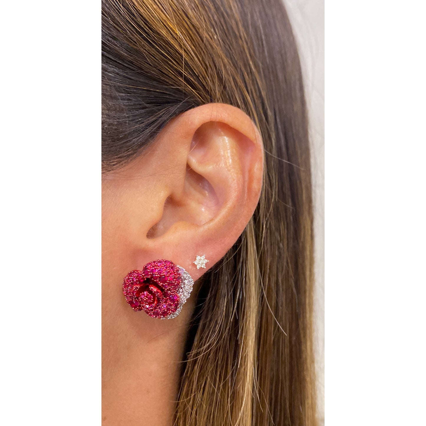 Aretes OKU