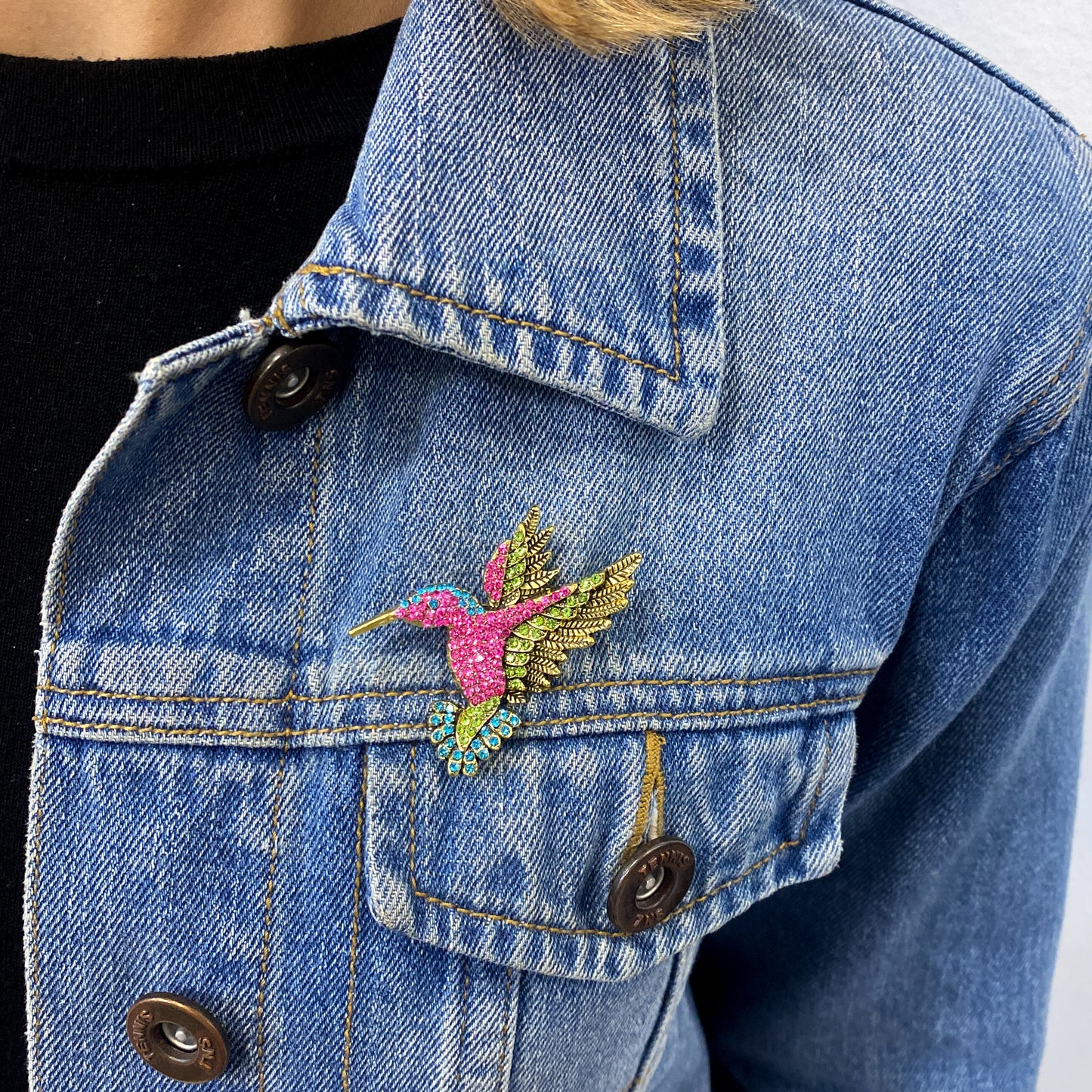 Prendedor ALKOM Rosado -Dorado