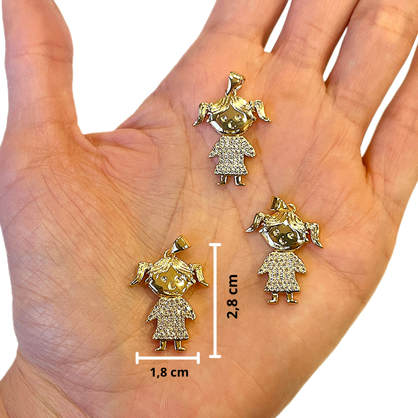 Dije Niña Dorado 👧🏻 (1,8cm*2,8cm)