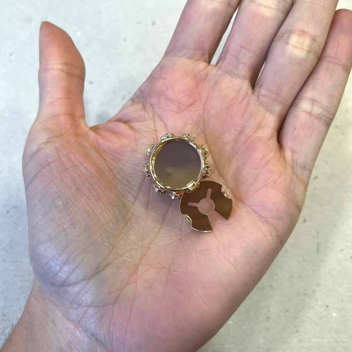 Cubre Botón NOLA Dorado