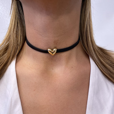 Collar NEGU Dorado ( 3.5 x 3 cms )