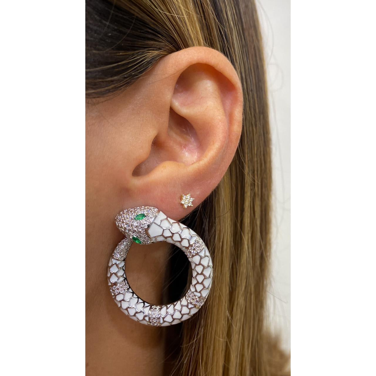 Aretes SIRPAN Blanco