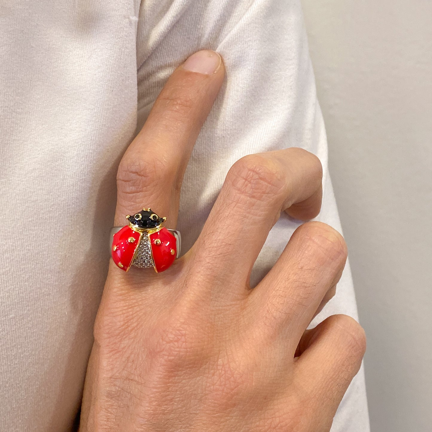 Anillo NOKU 🐞 (Ajustable talla 7-8)