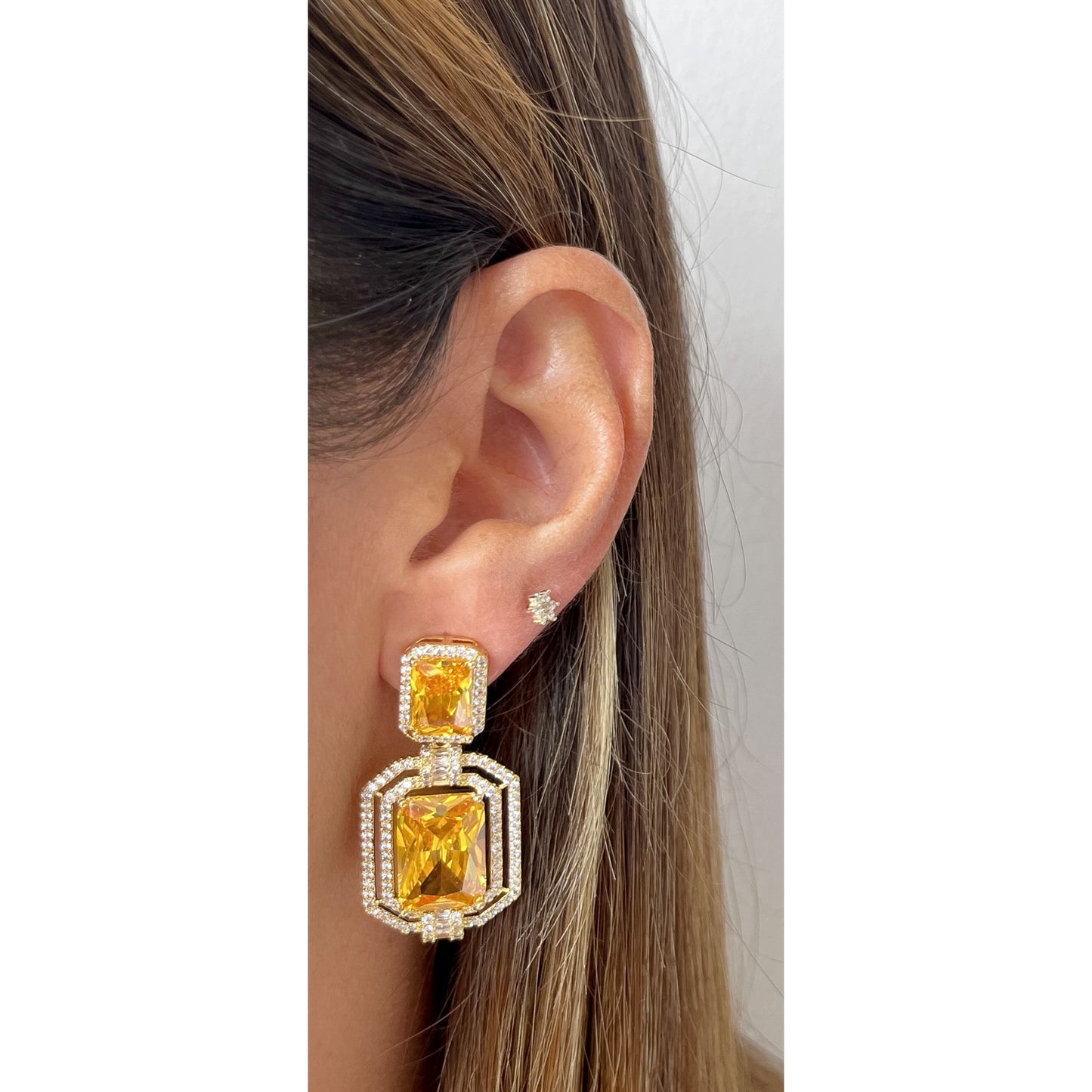 Aretes DURT Amarilla / Dorado (Copia)