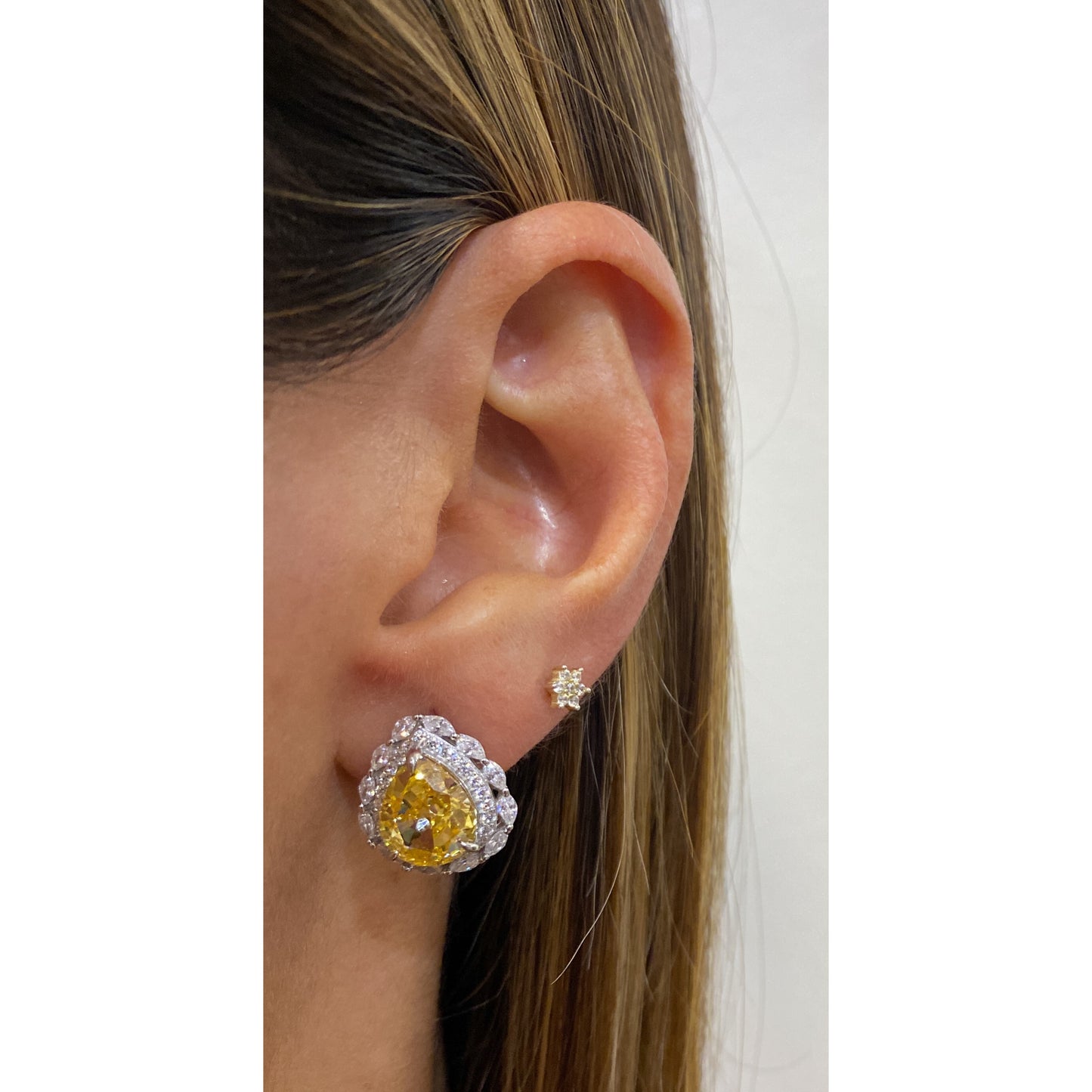 Aretes NARVU Amarillo