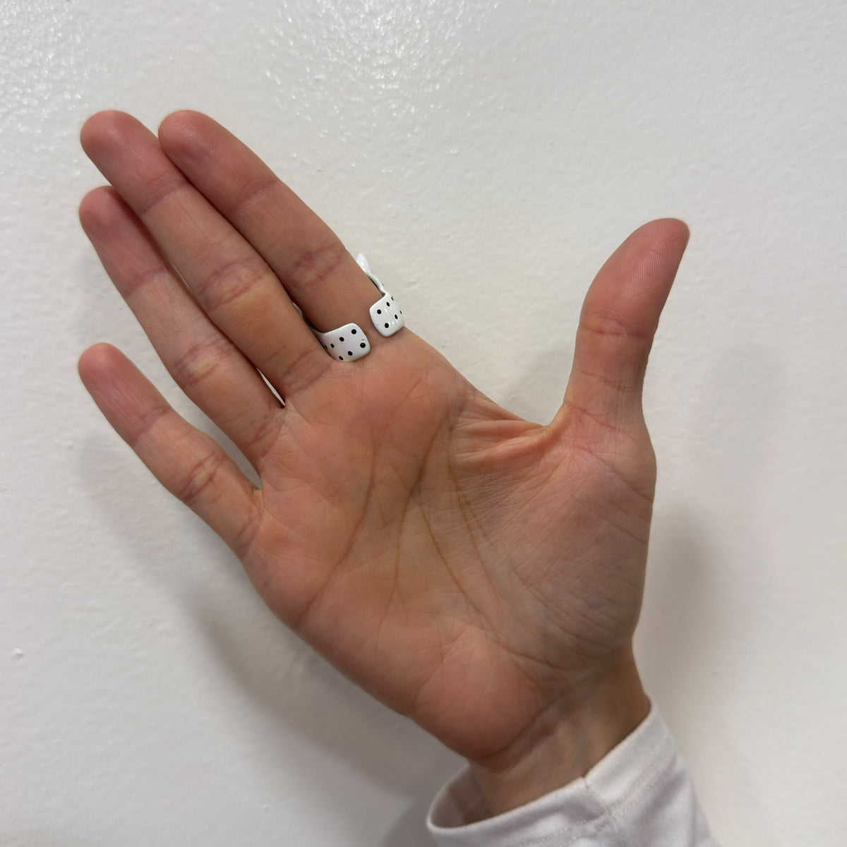 Anillo LUVIP Blanco Ajustable (Talla 8-9)
