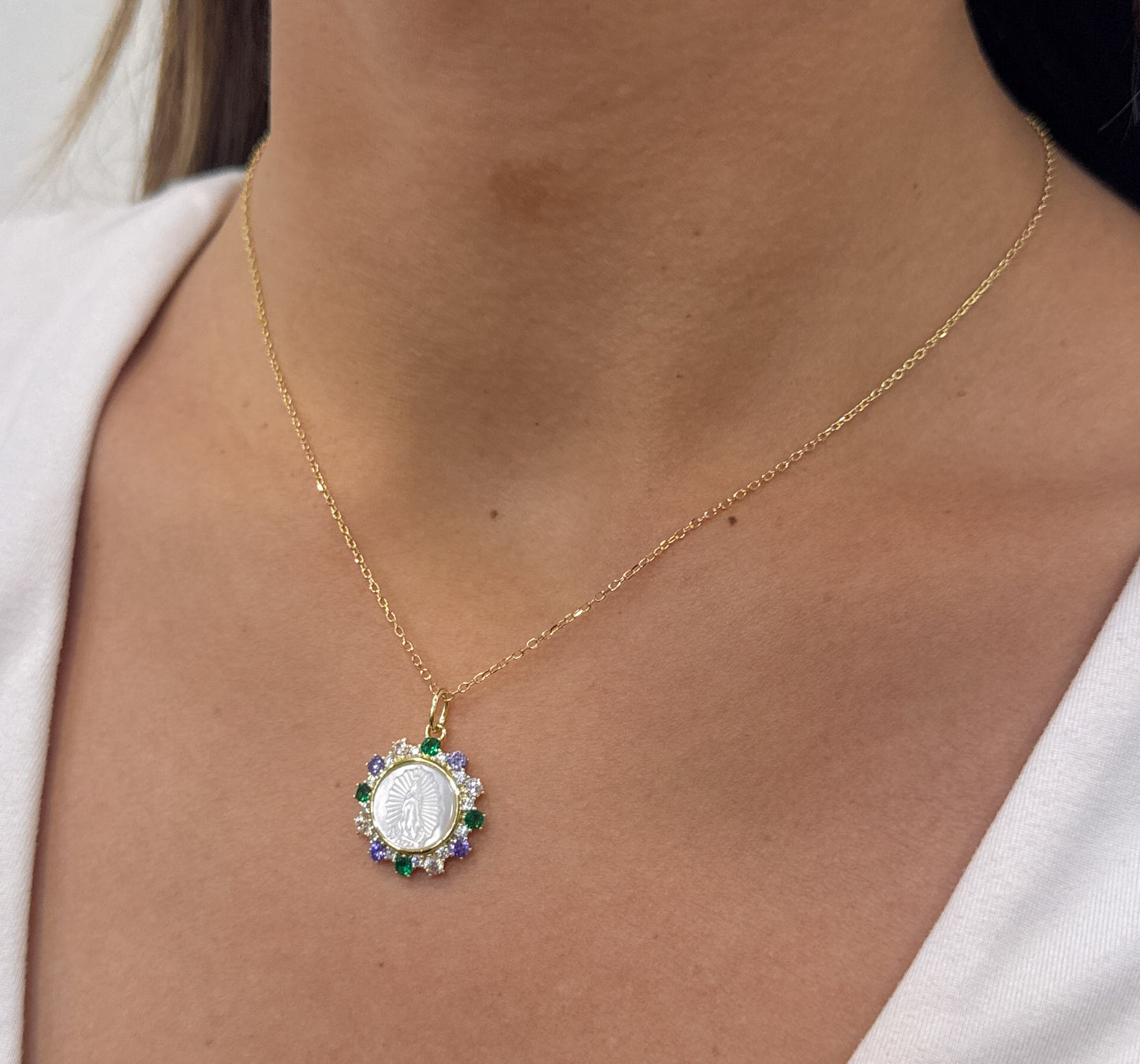 Collar SHOV Dorado-Virgen Guadalupe