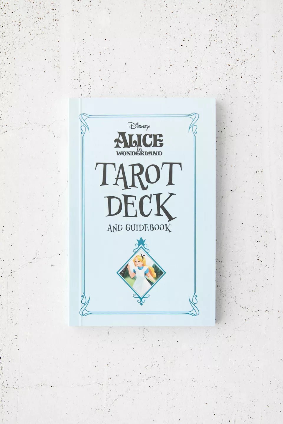 Alice In Wonderland Tarot Deck And Guidebook By Minerva Siegel & Lisa Vannini - OparinaAlice In Wonderland Tarot Deck And Guidebook By Minerva Siegel & Lisa VanniniLifestyleOparinaOparina