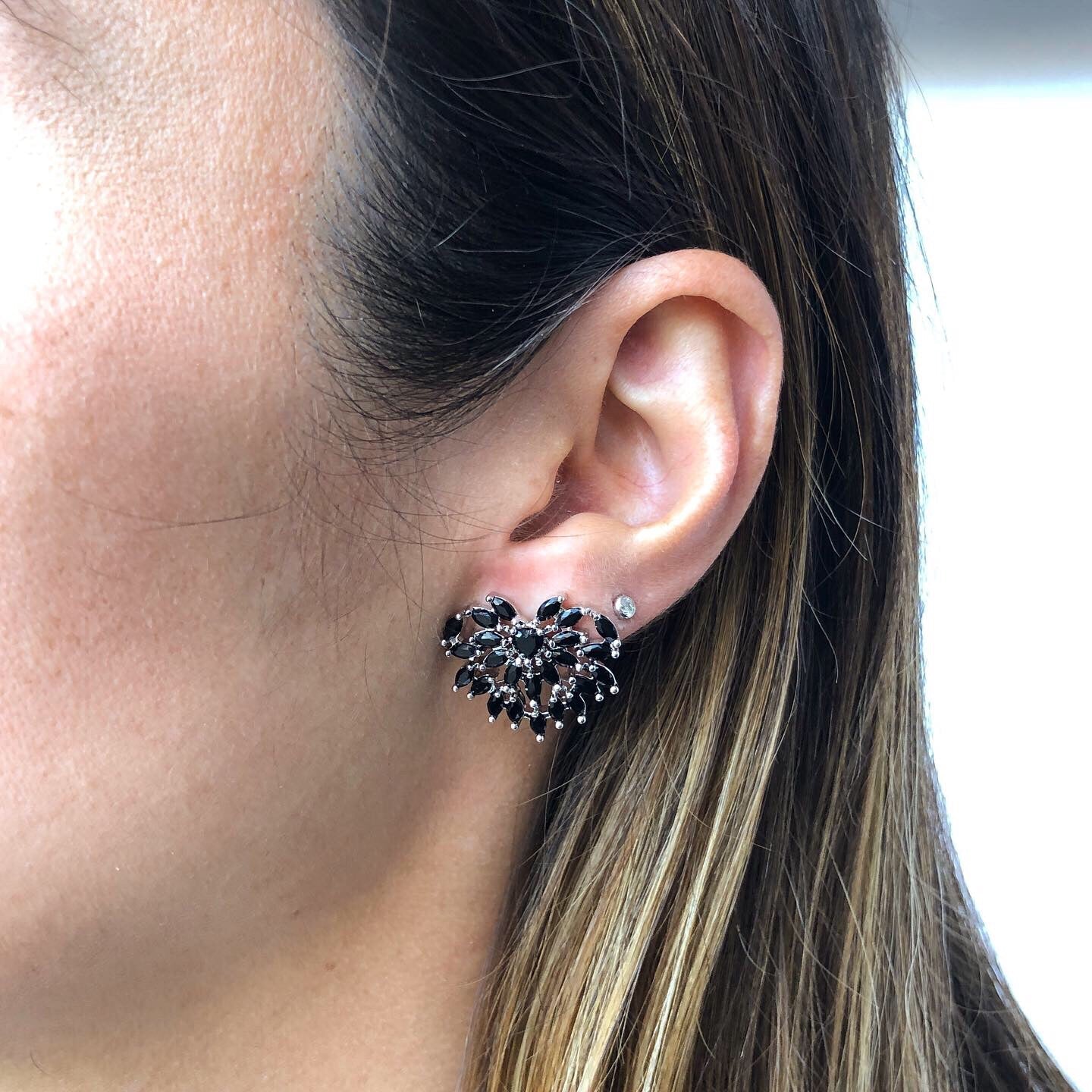 Aretes BON - OparinaAretes BONAretesOparinaOparinaNegro