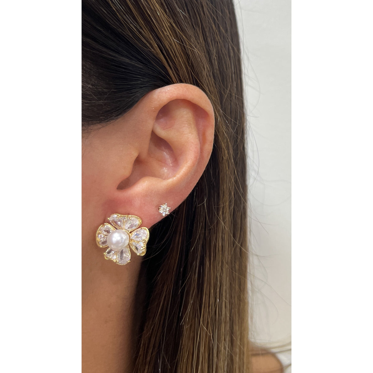Aretes XOMI Dorados