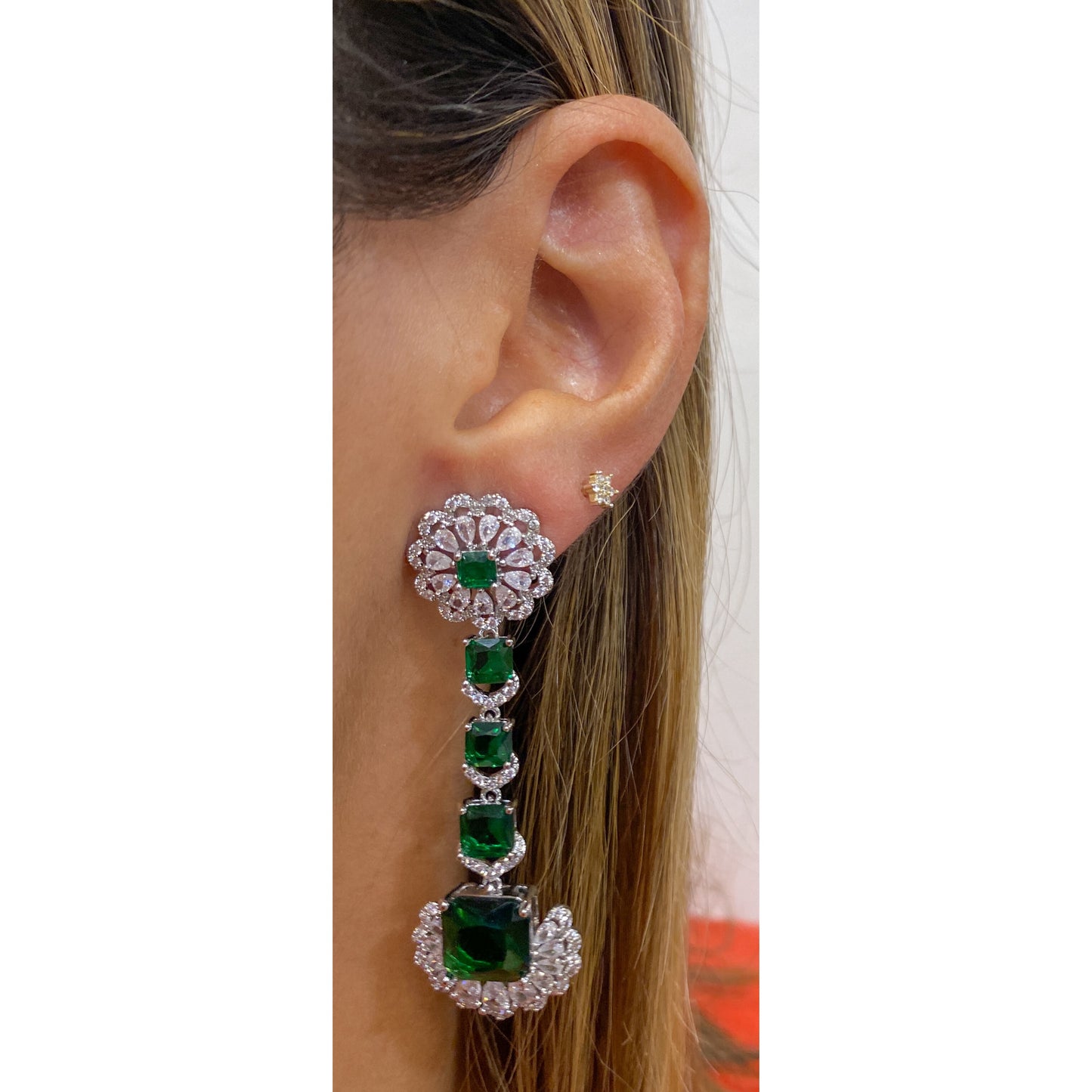 Aretes ZUGON Color Esmeralda