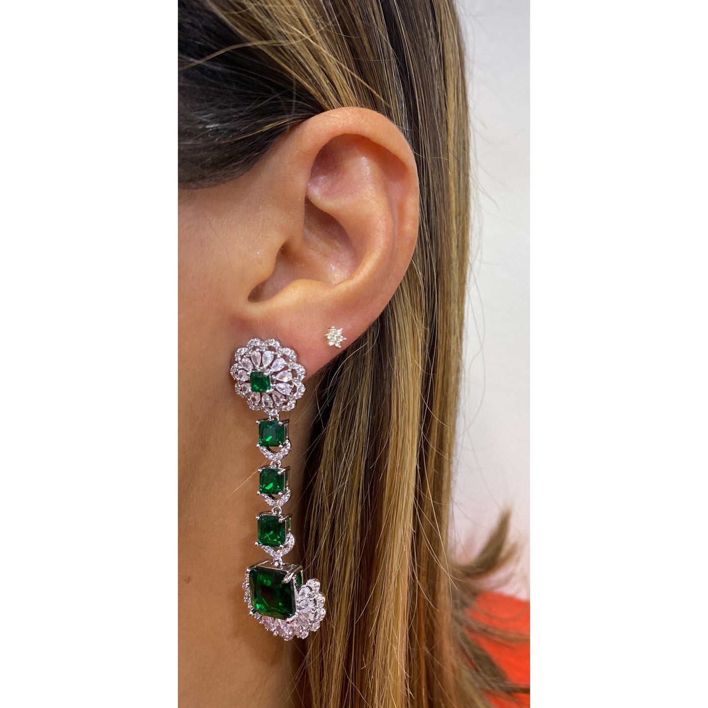 Aretes ZUGON Color Esmeralda