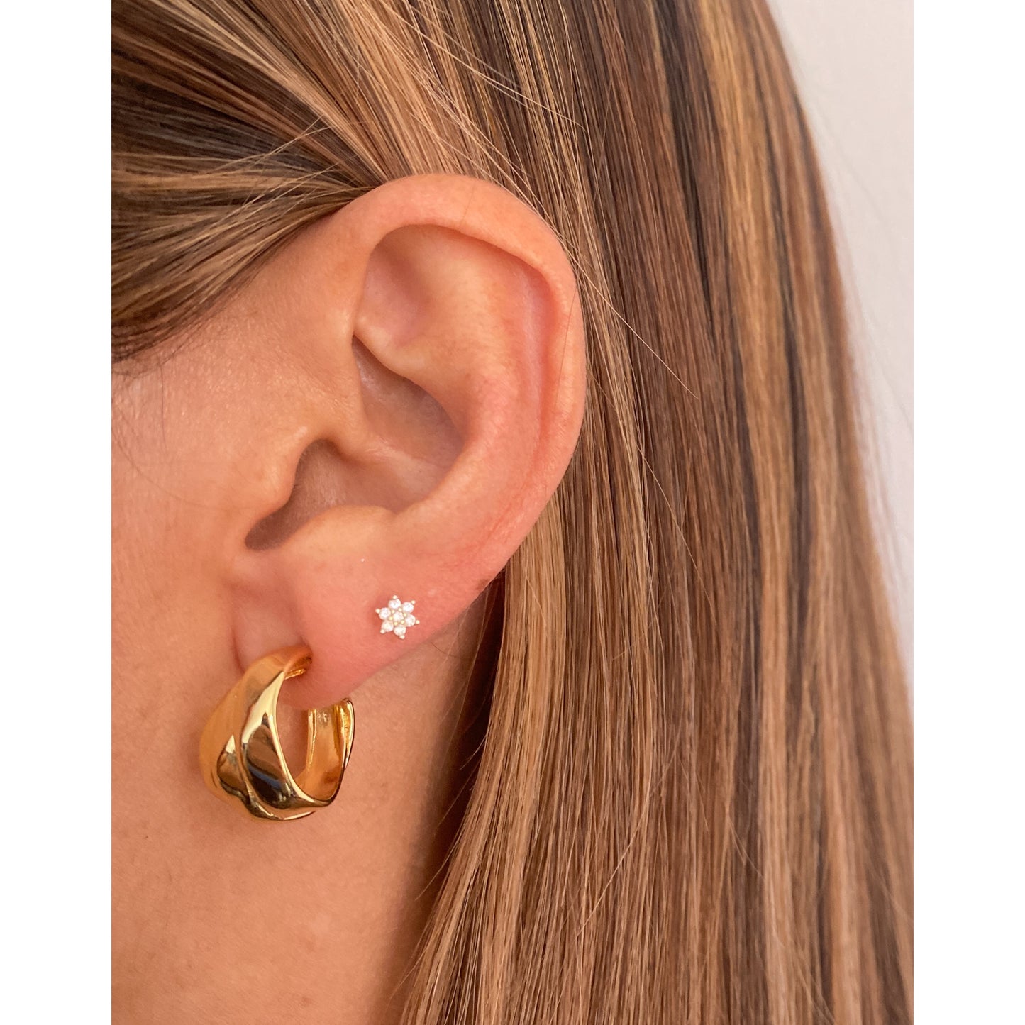 Aretes NORU