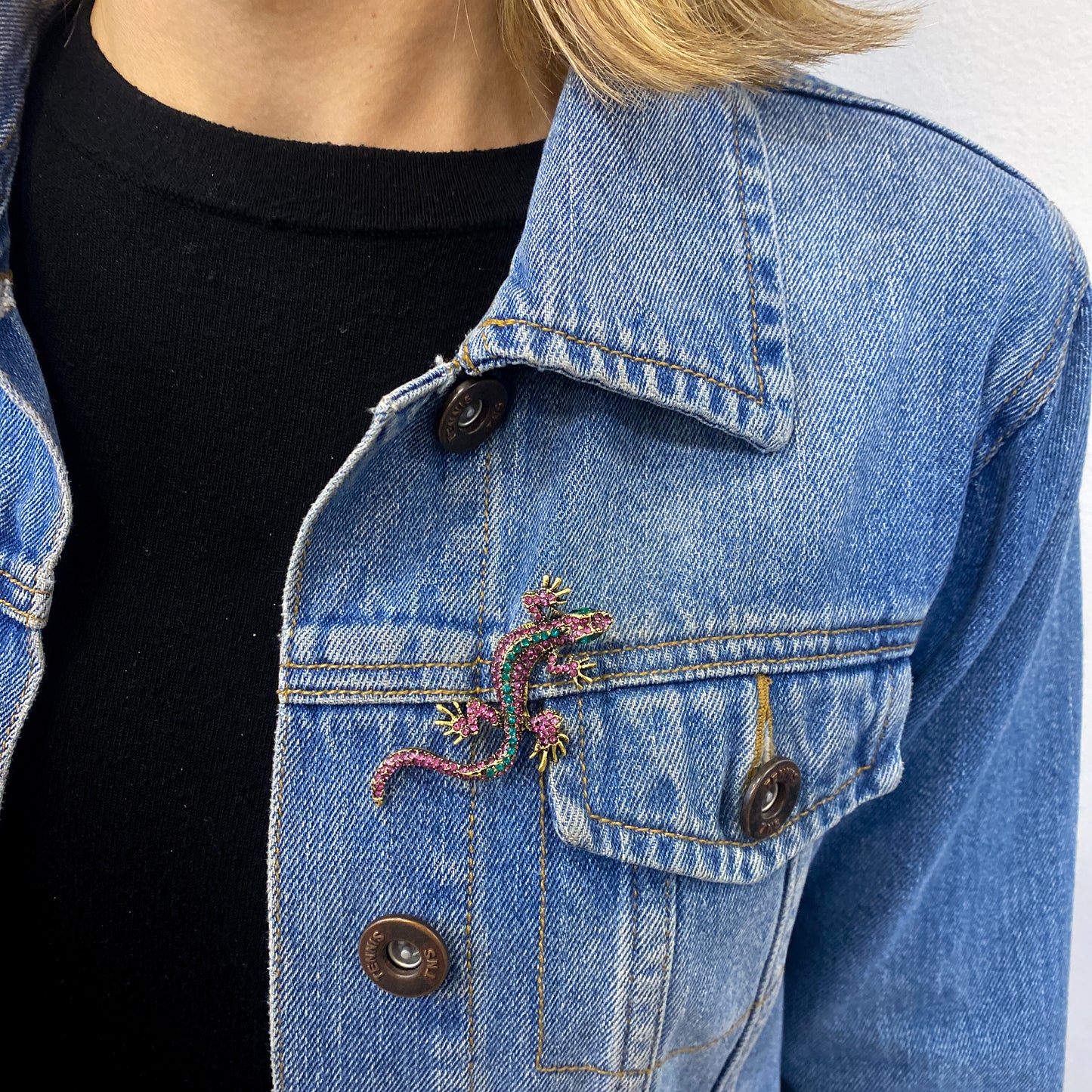 Prendedor ATIK Fucsia 🦎