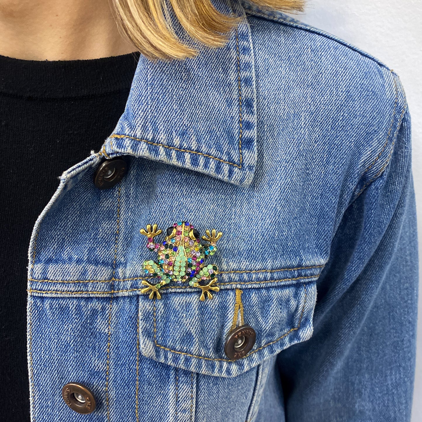 Prendedor ZURPA  Multicolor 🐸