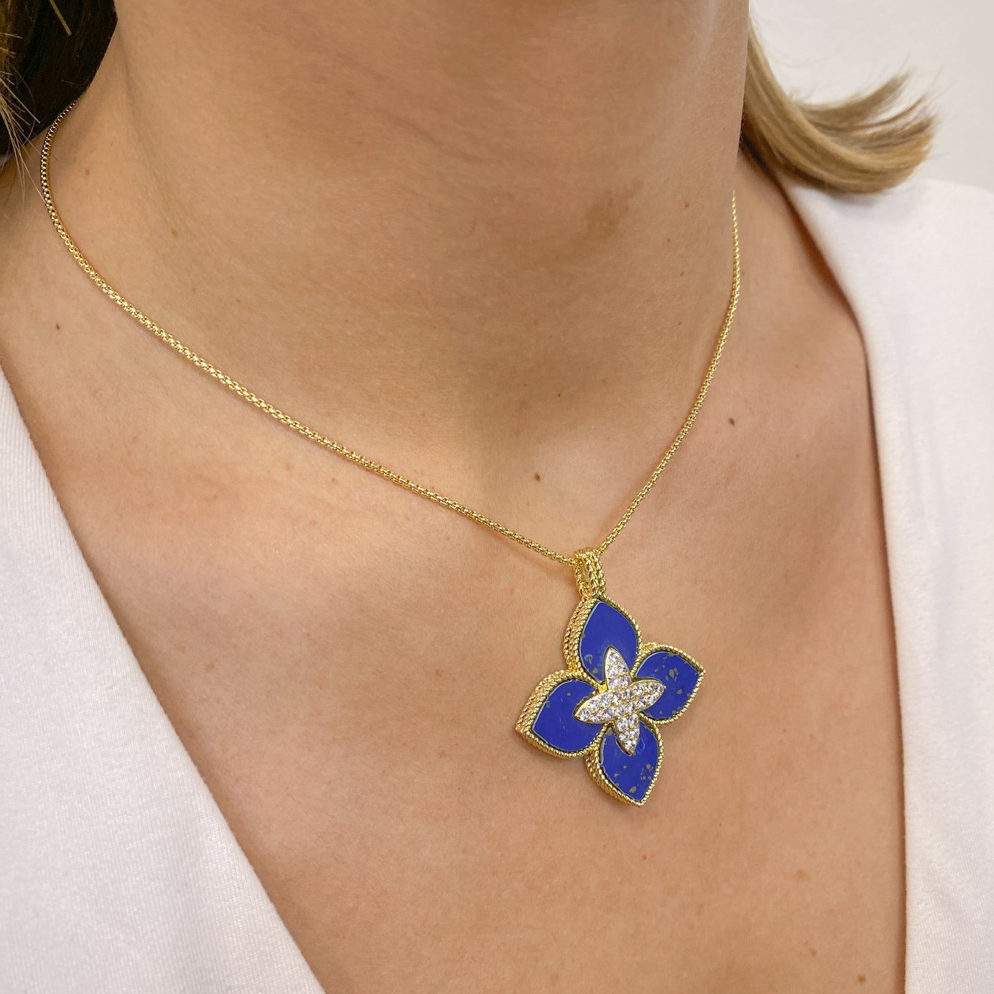 Collar ZOLUR Azul (Dije 3,5cm)