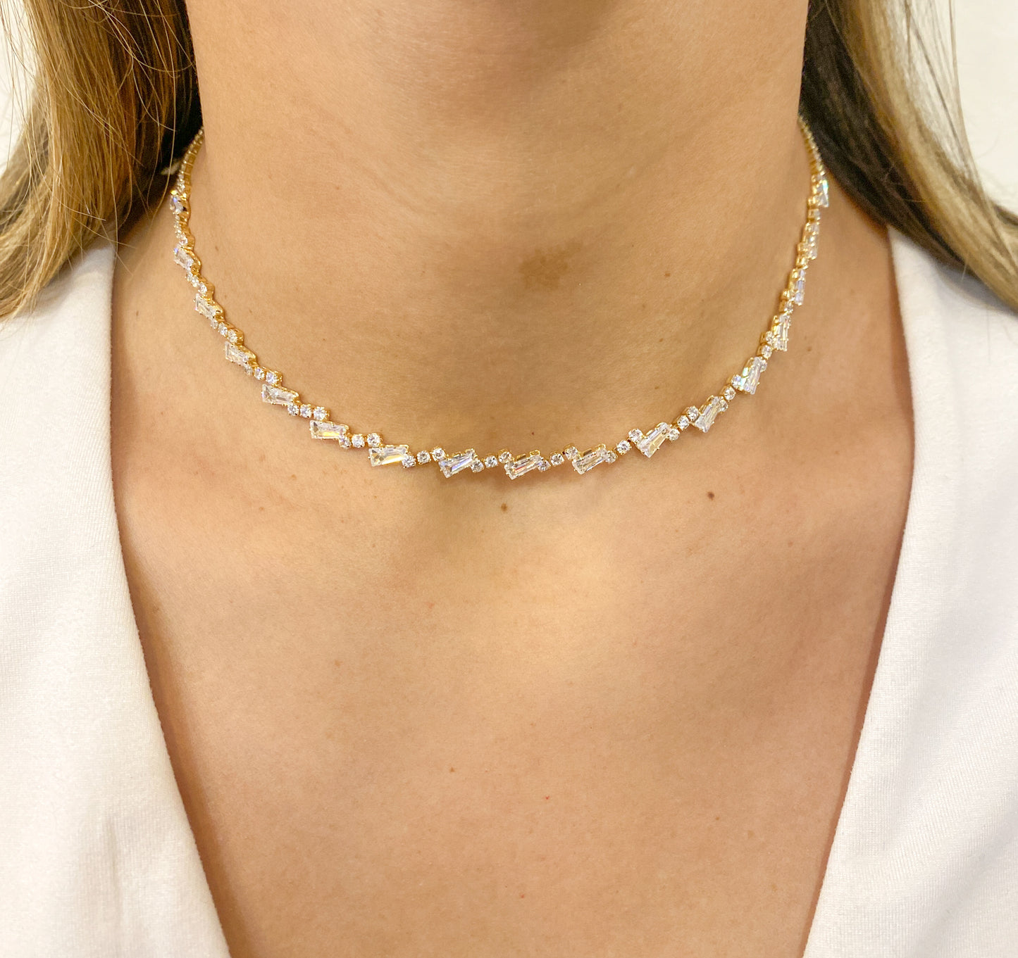 Choker UDIN Dorado