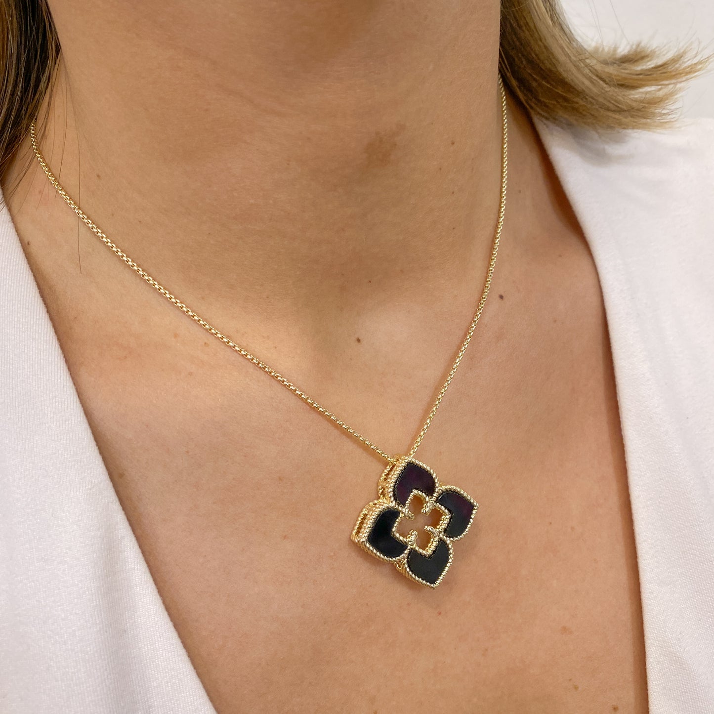 Collar DIKON Negro (Dije 3cm)