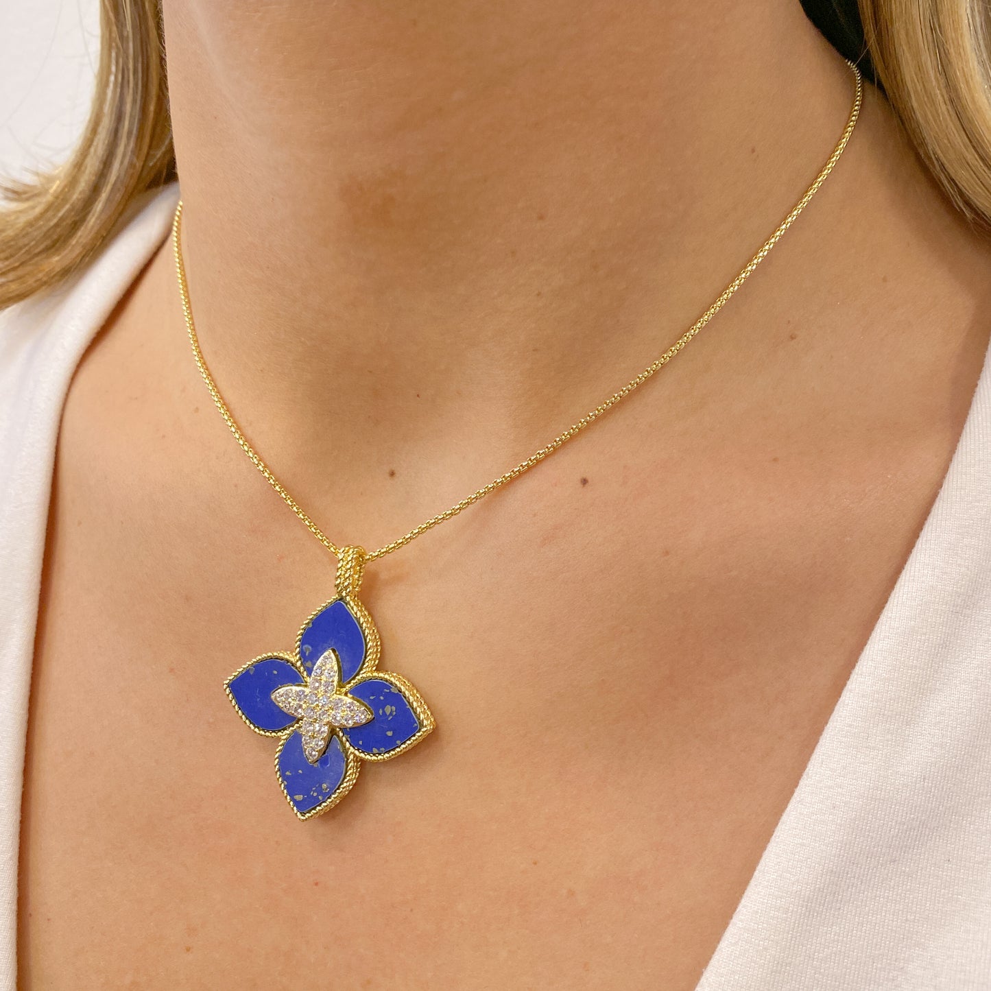 Collar ZOLUR Azul (Dije 3,5cm)