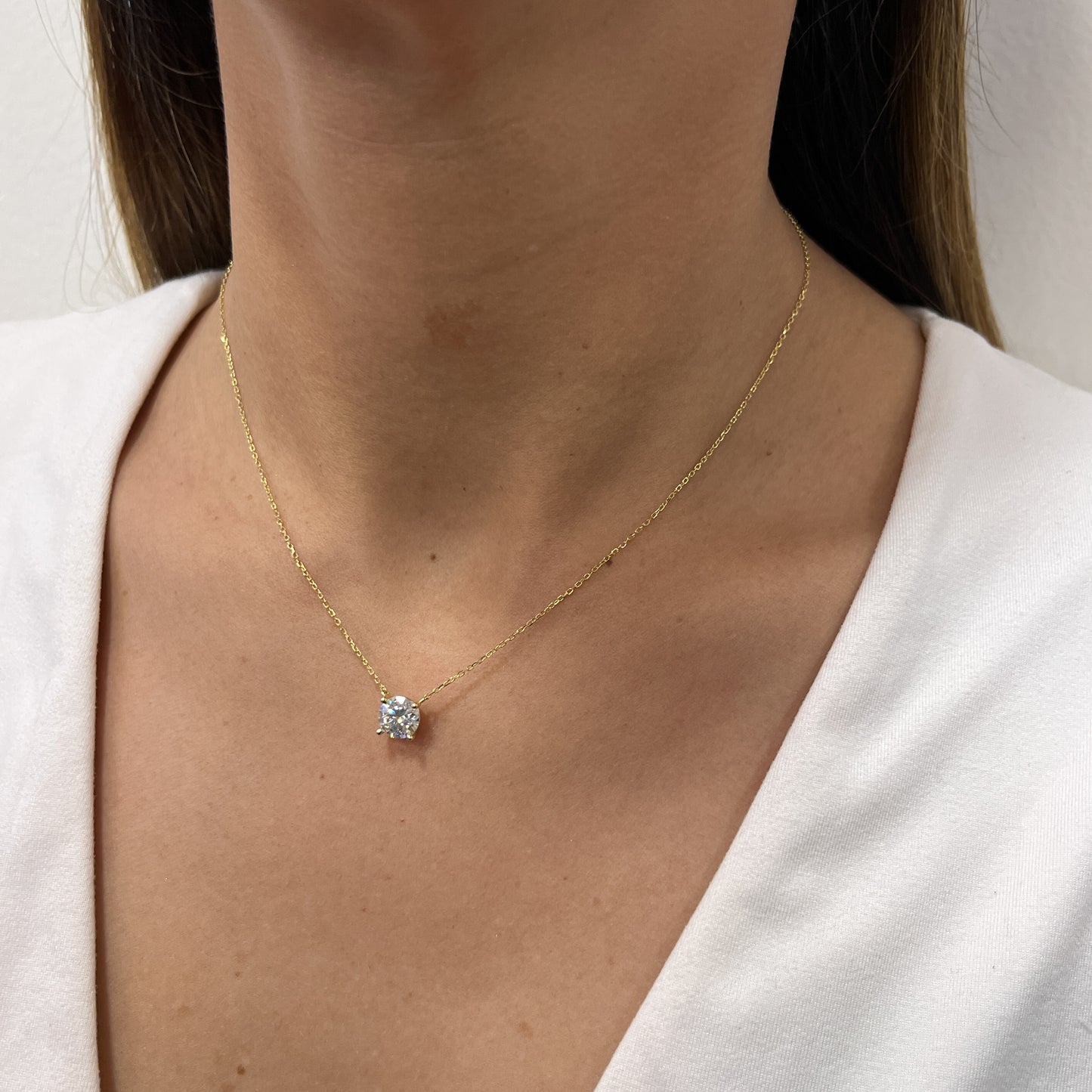 Collar EBIK Dorado Plata Rodinada- Moissanita 8mm
