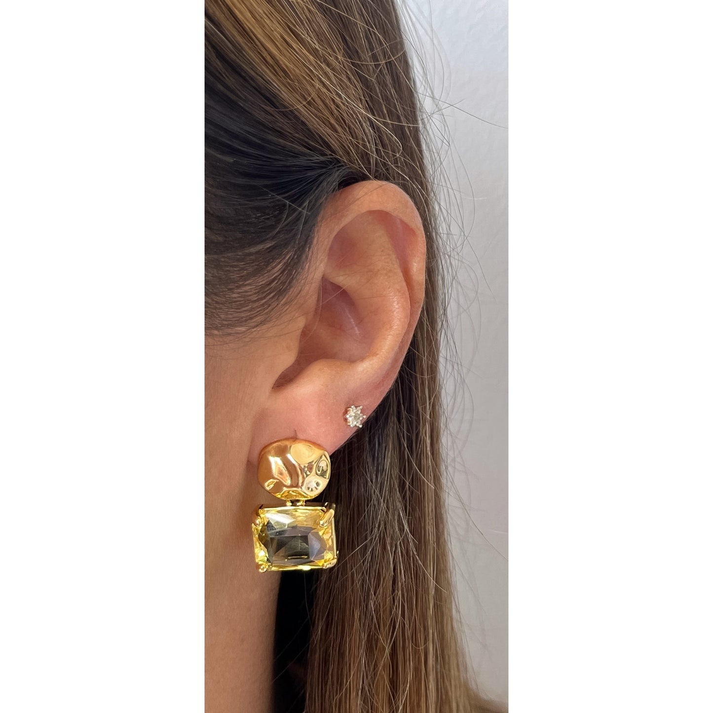 Aretes COZI Amarillo