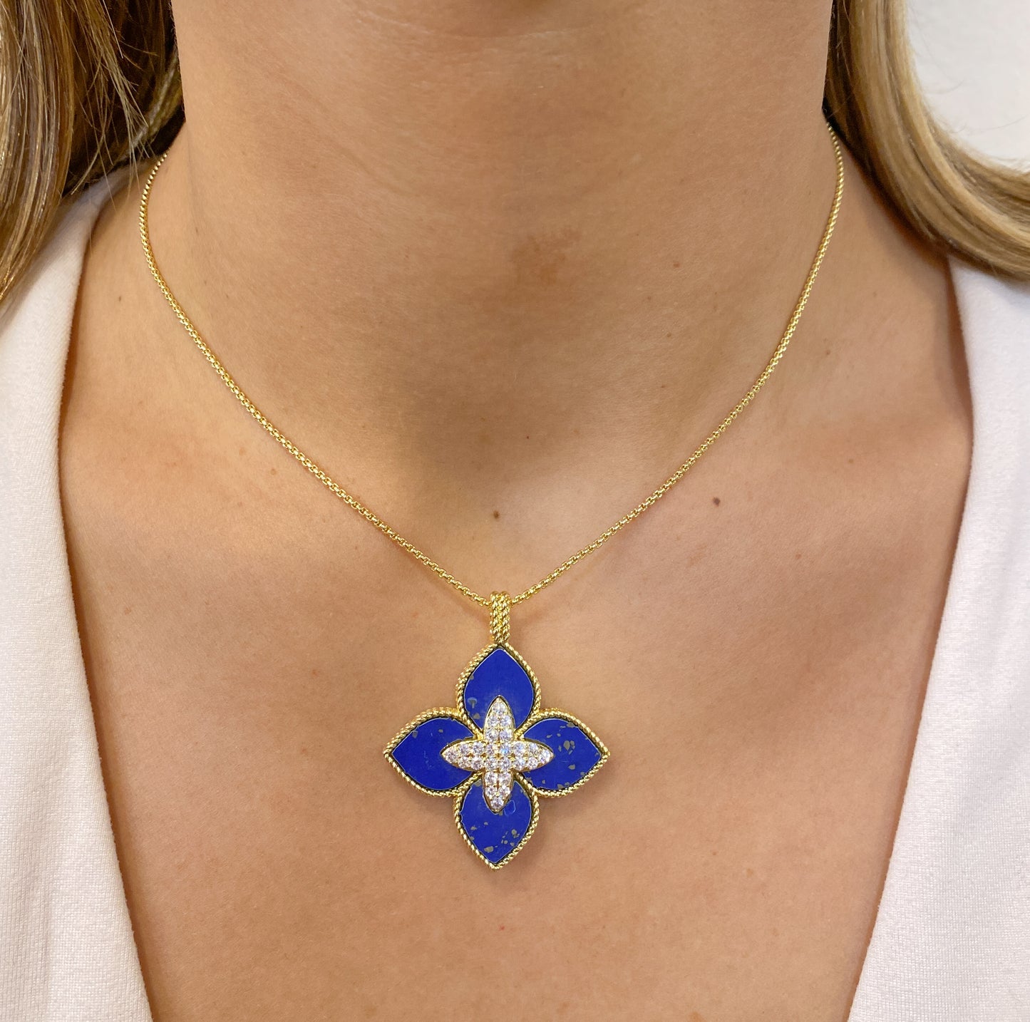 Collar ZOLUR Azul (Dije 3,5cm)