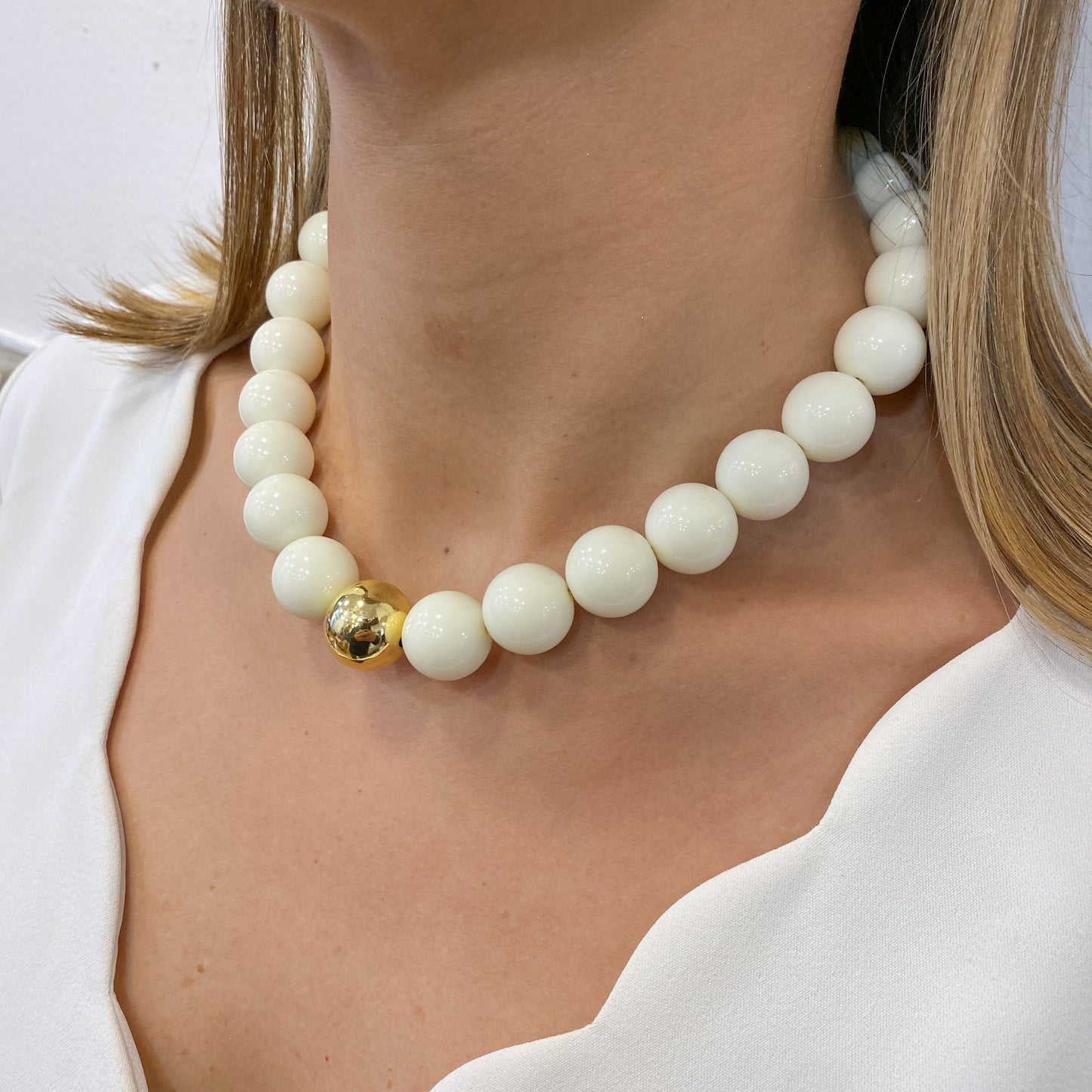 Collar FOPU Blanco
