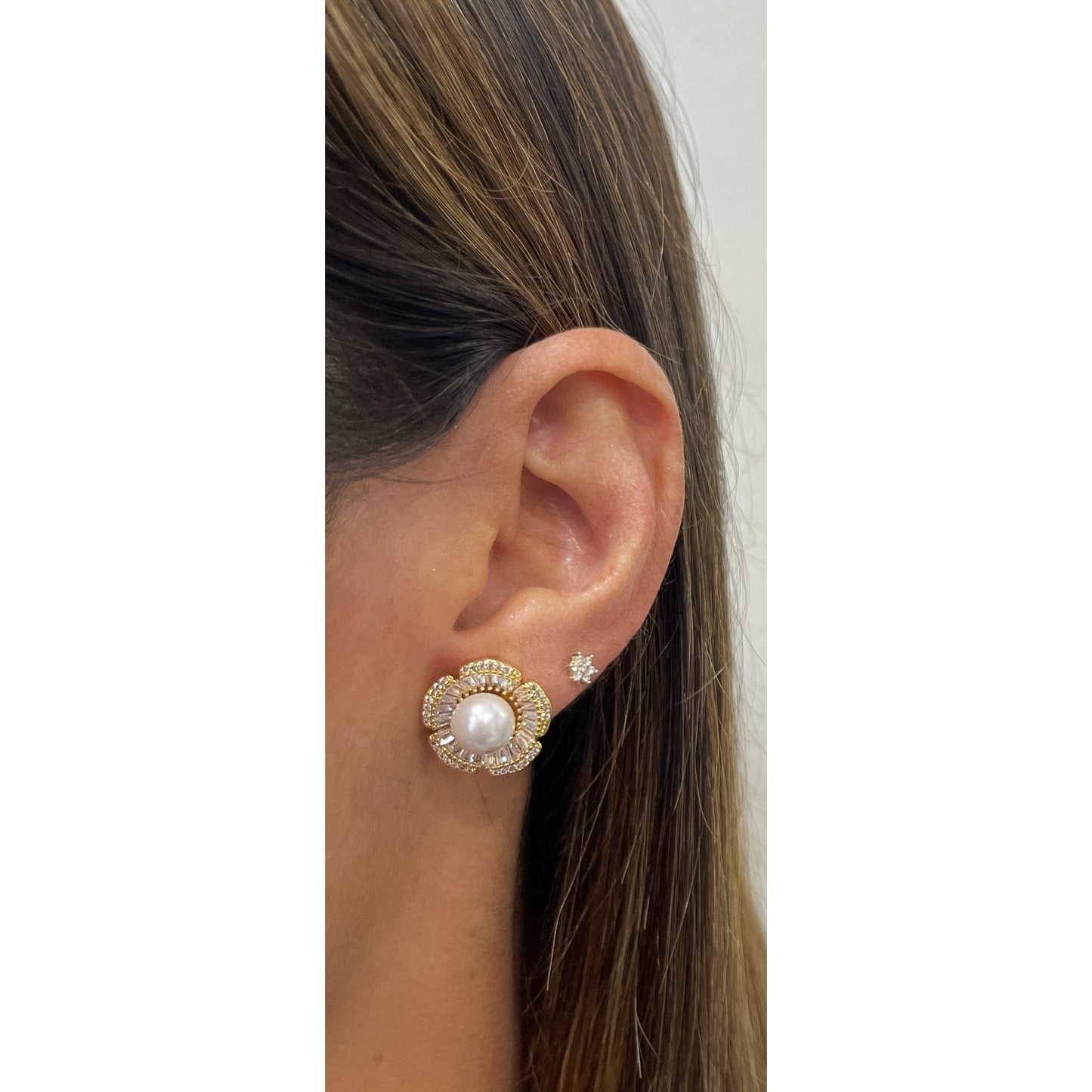 Aretes LONU
