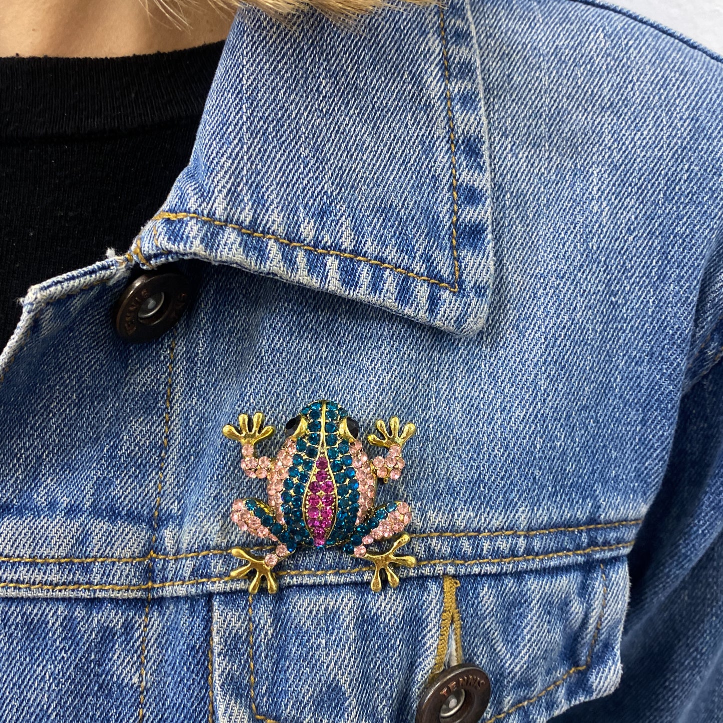 Prendedor ZURPA Rosado 🐸