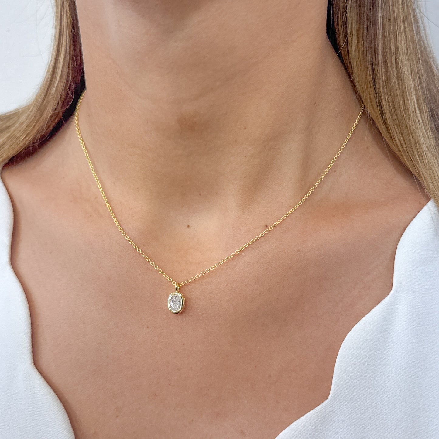 Collar IVILU Dorado Rodio-Moissanita