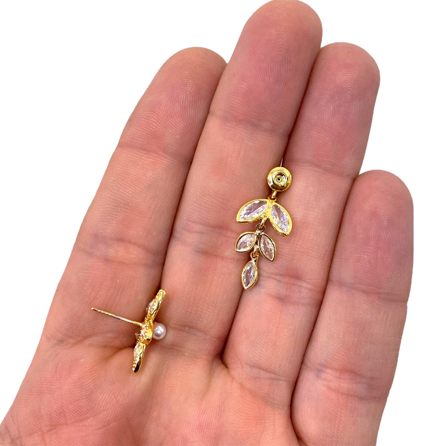 Aretes BAKUR