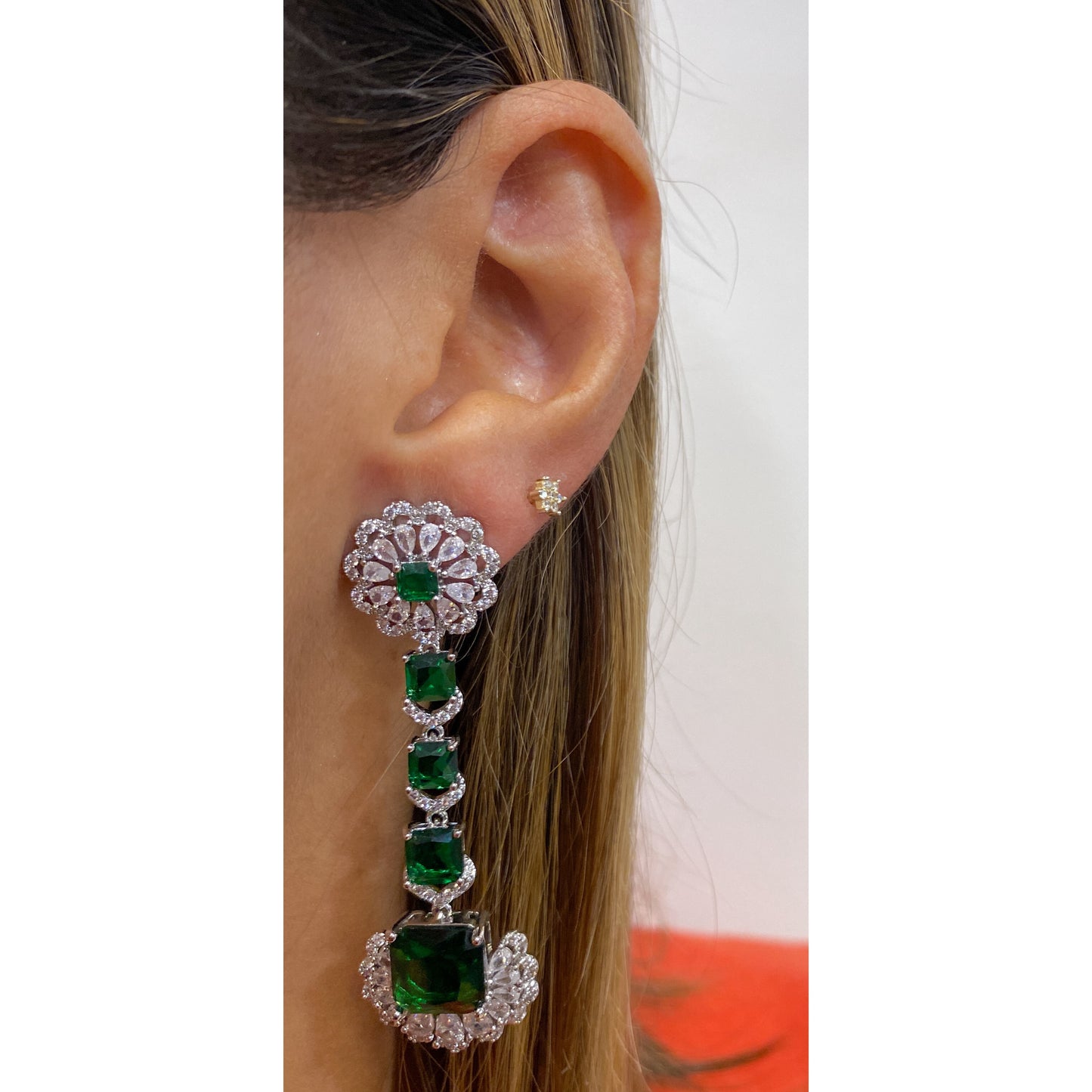 Aretes ZUGON Color Esmeralda