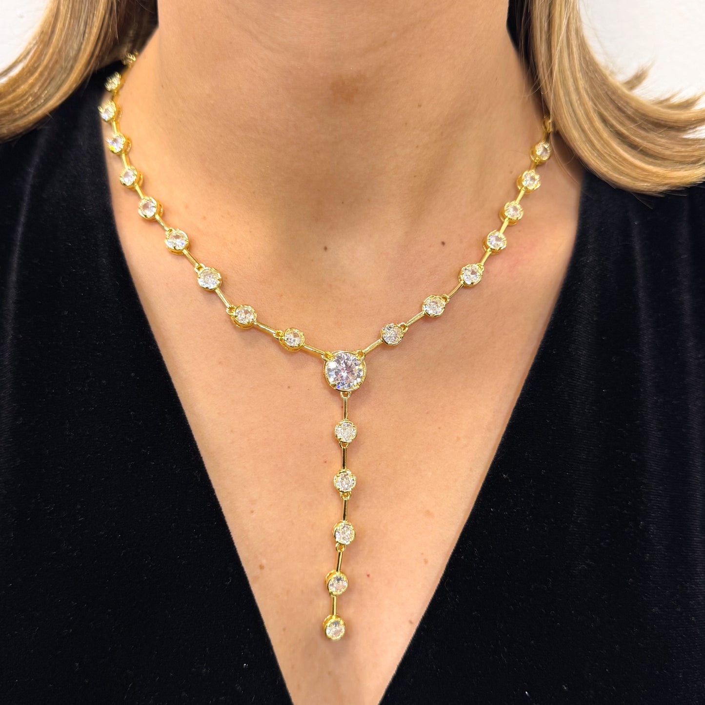 Dúo ORDO Dorado ( Aretes + Collar )