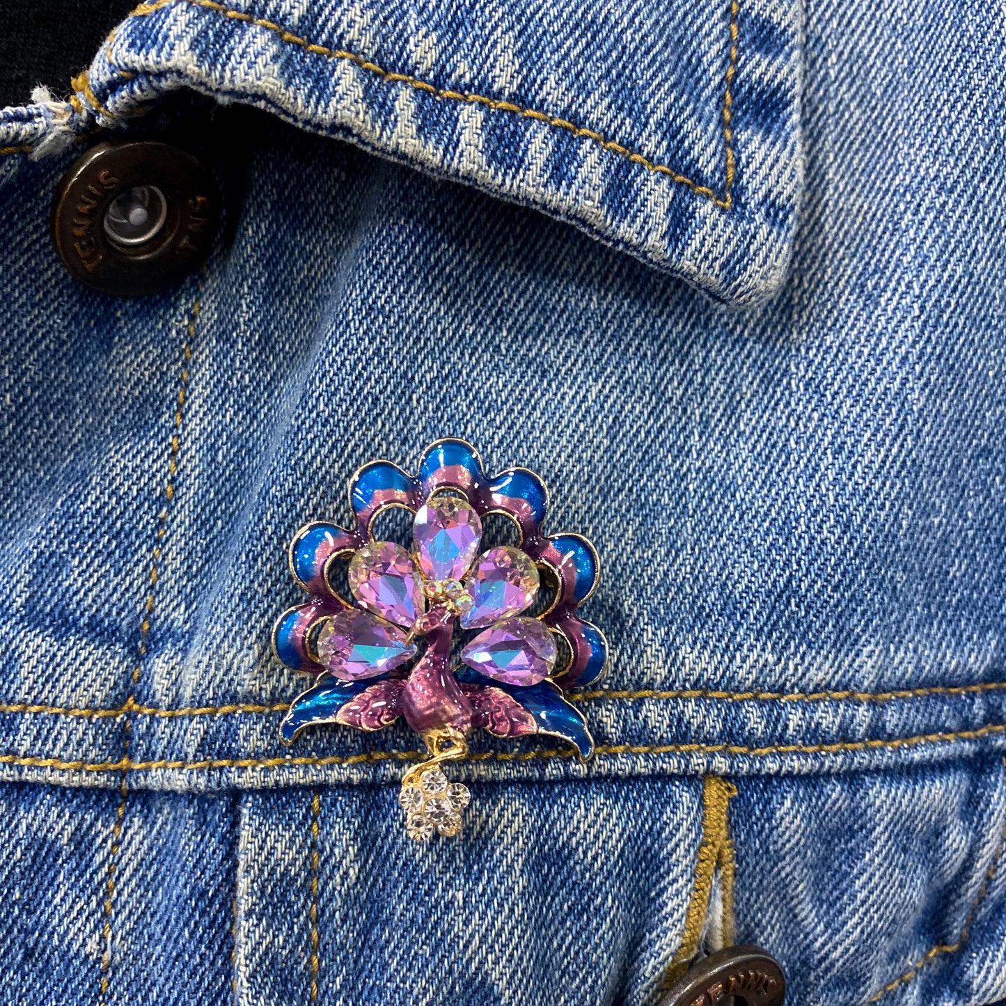 Prendedor TUACO Lila Tornasol🦚