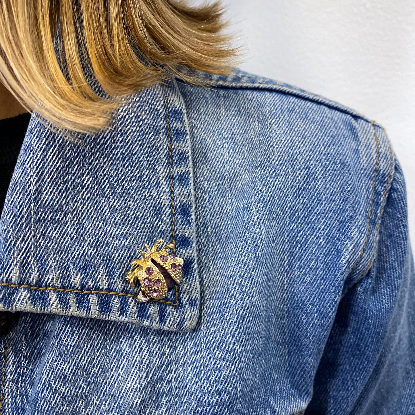 Prendedor ZUVY Morado