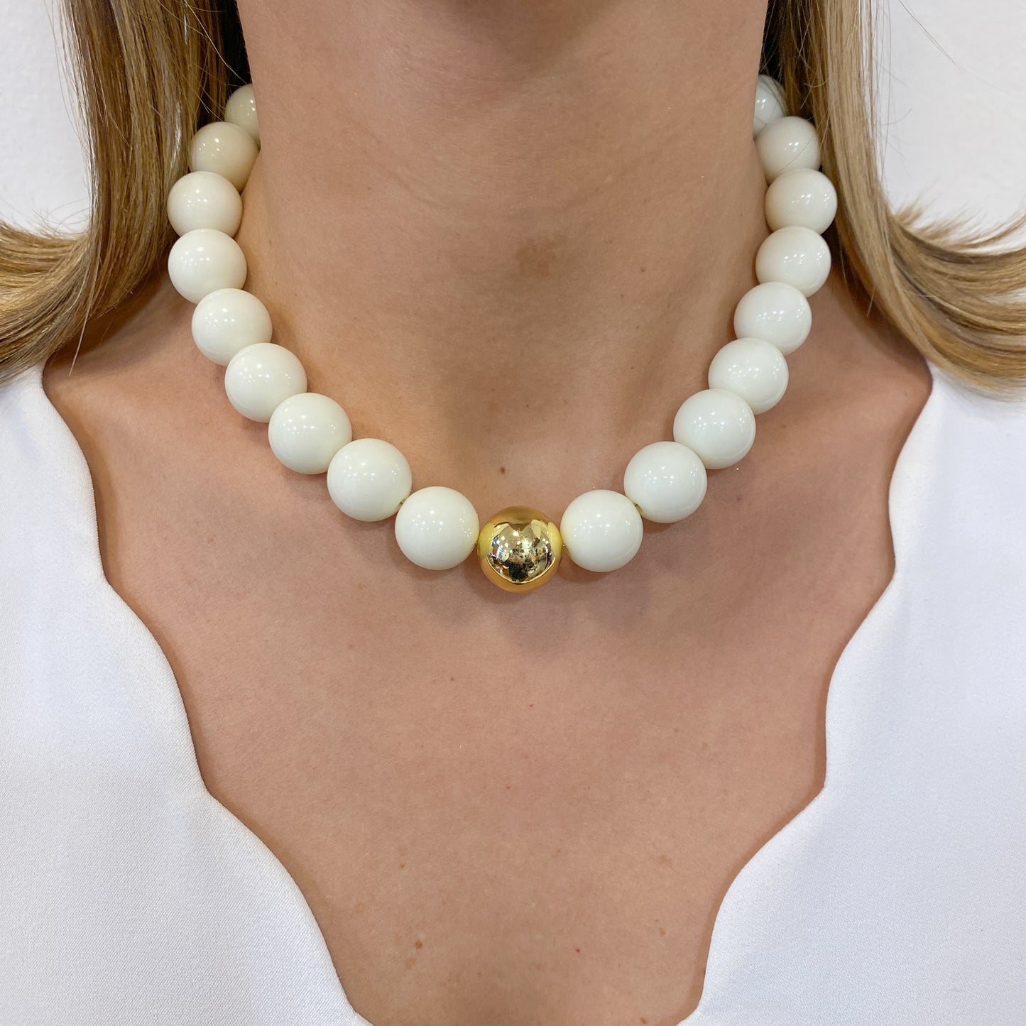 Collar FOPU Blanco