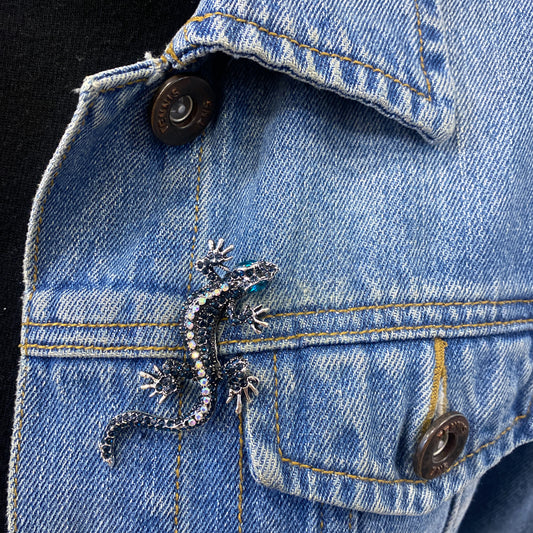 Prendedor ATIK Azul Oscuro 🦎