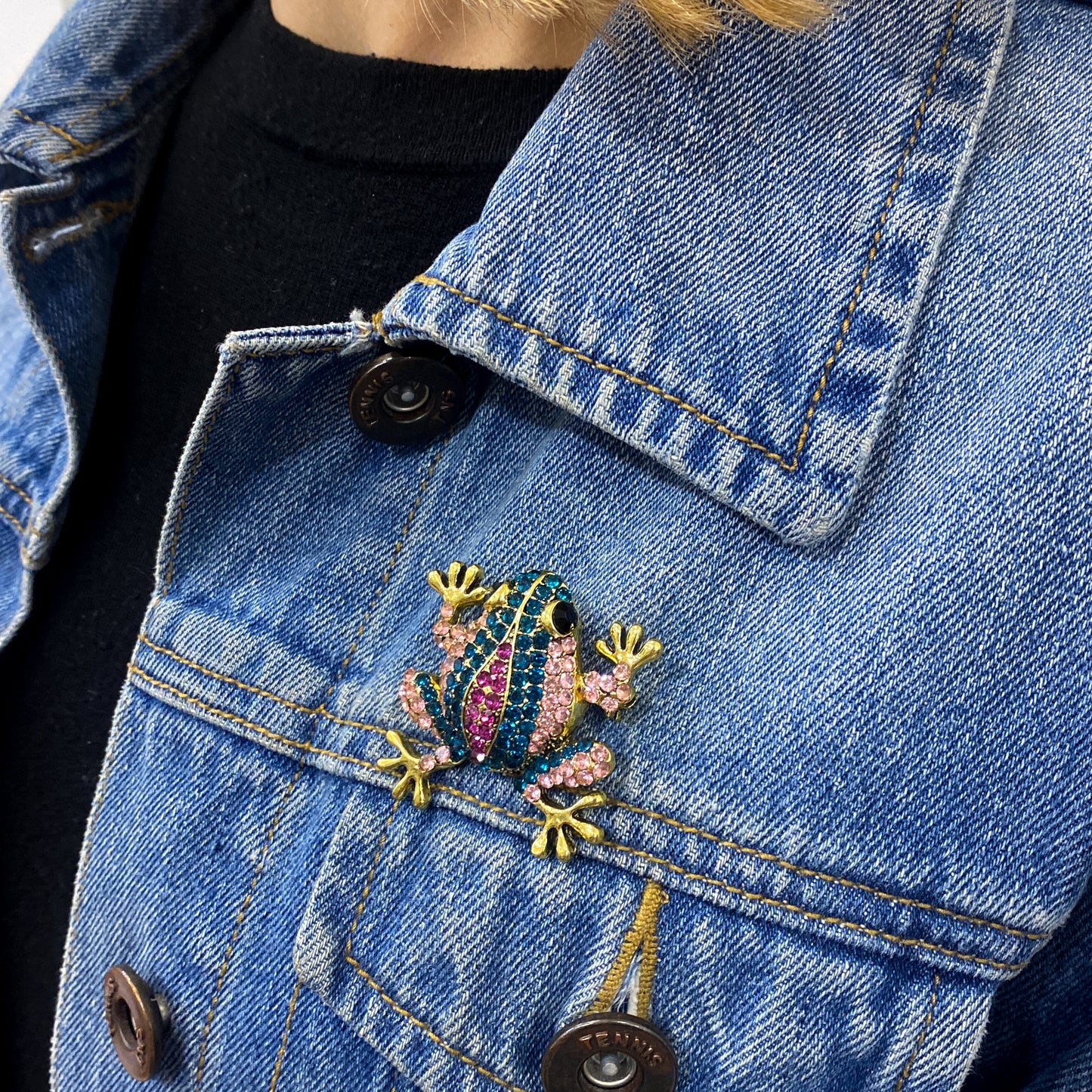 Prendedor ZURPA Rosado 🐸