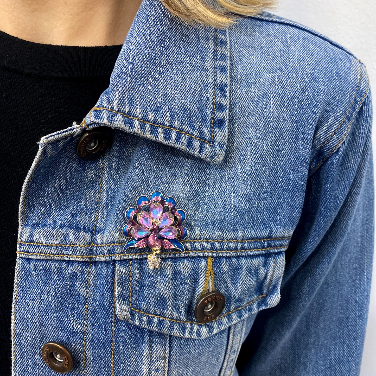 Prendedor TUACO Lila Tornasol🦚