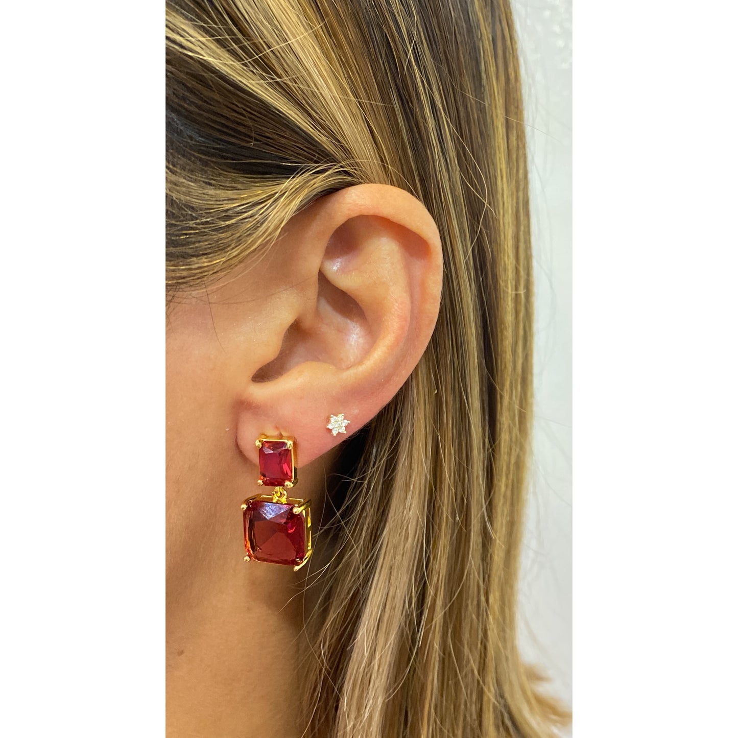 Aretes SOHIM Dorado-Color Ruby
