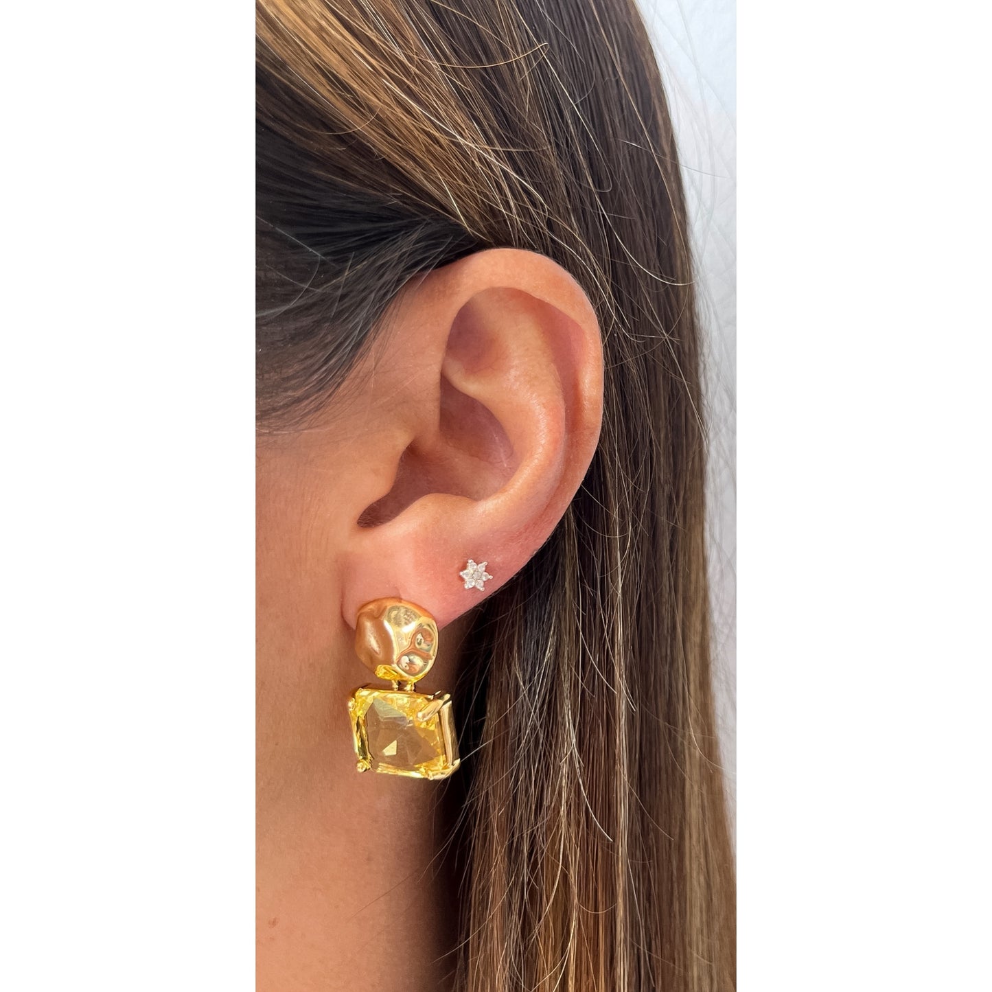 Aretes COZI Amarillo