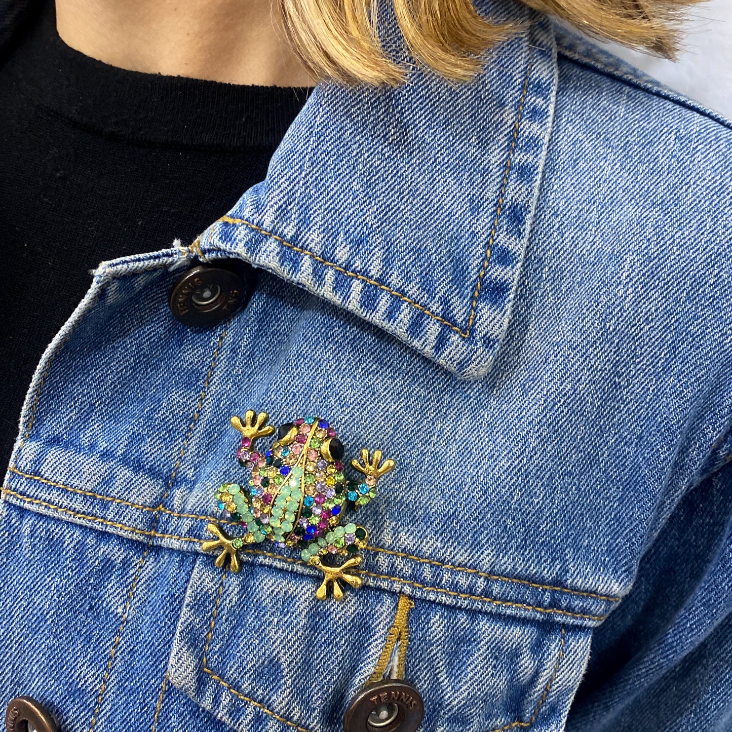 Prendedor ZURPA  Multicolor 🐸