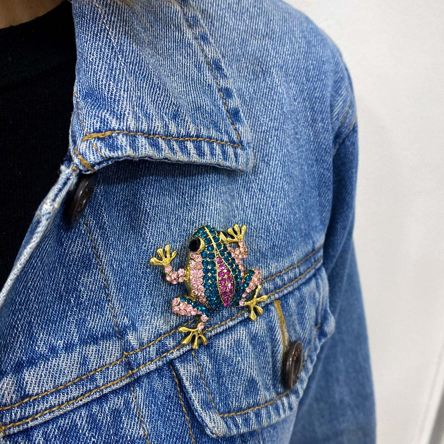 Prendedor ZURPA Rosado 🐸