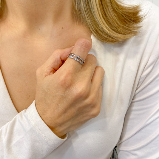 Anillo SUL Plateado Ajustable (Talla 5-6)