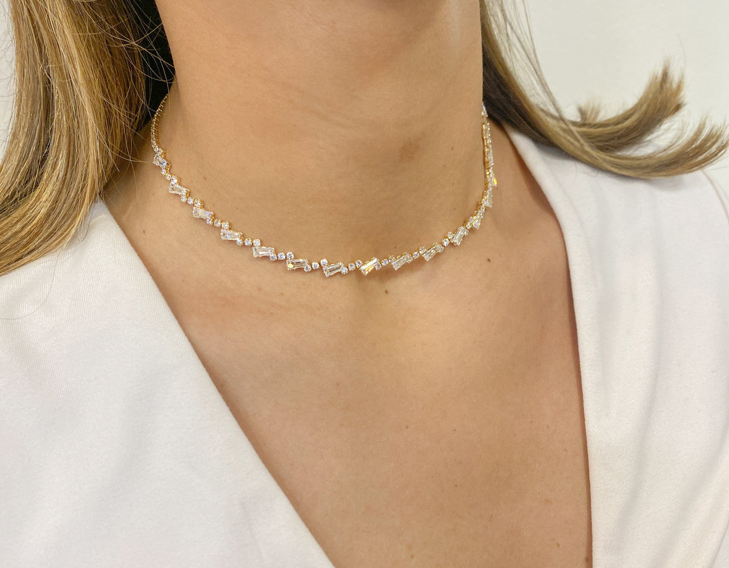 Choker UDIN Dorado