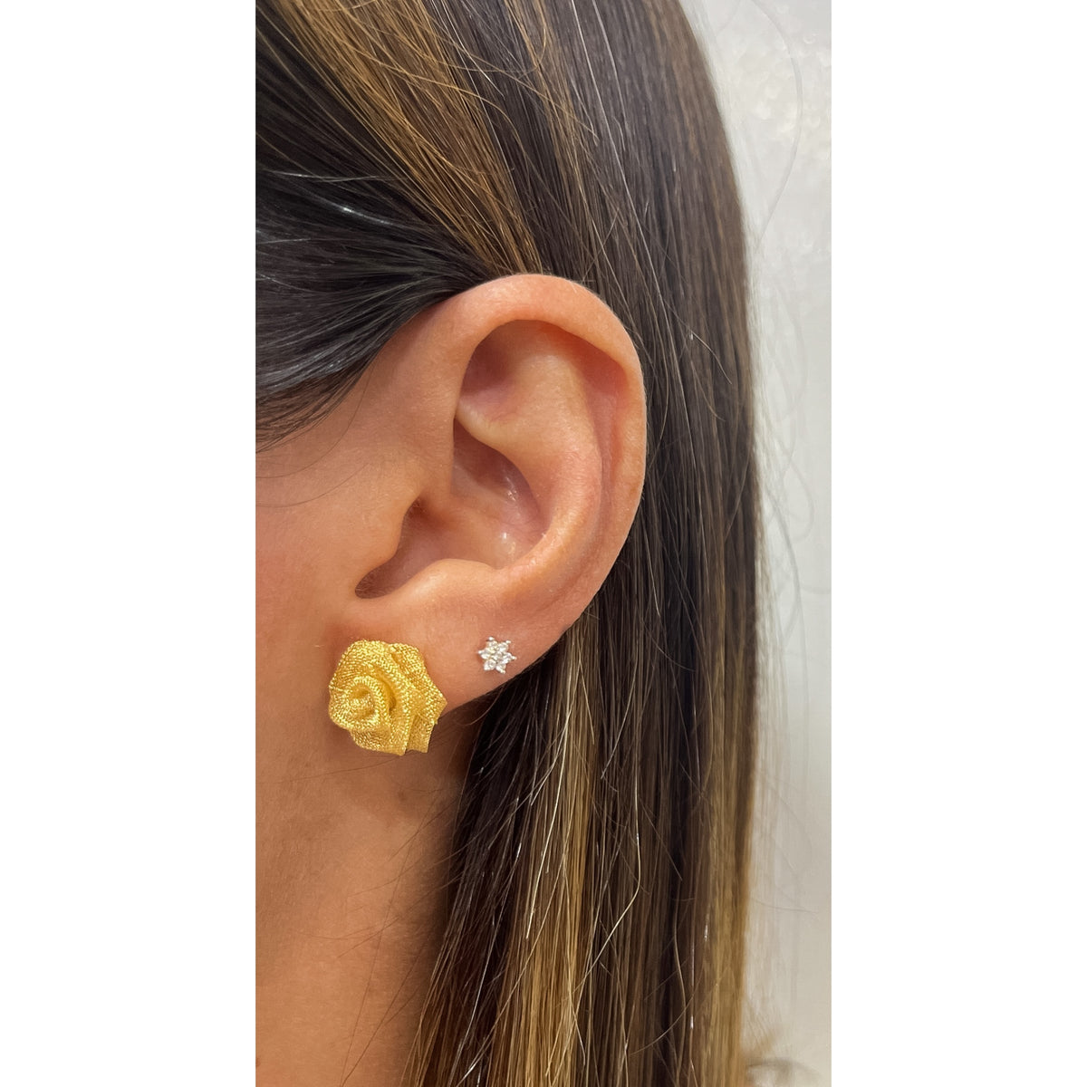 Aretes GUVU Dorado