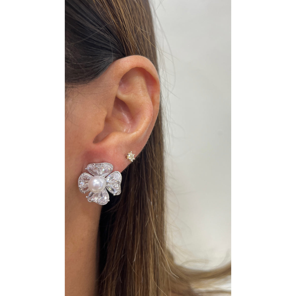 Aretes XOMI Plateados