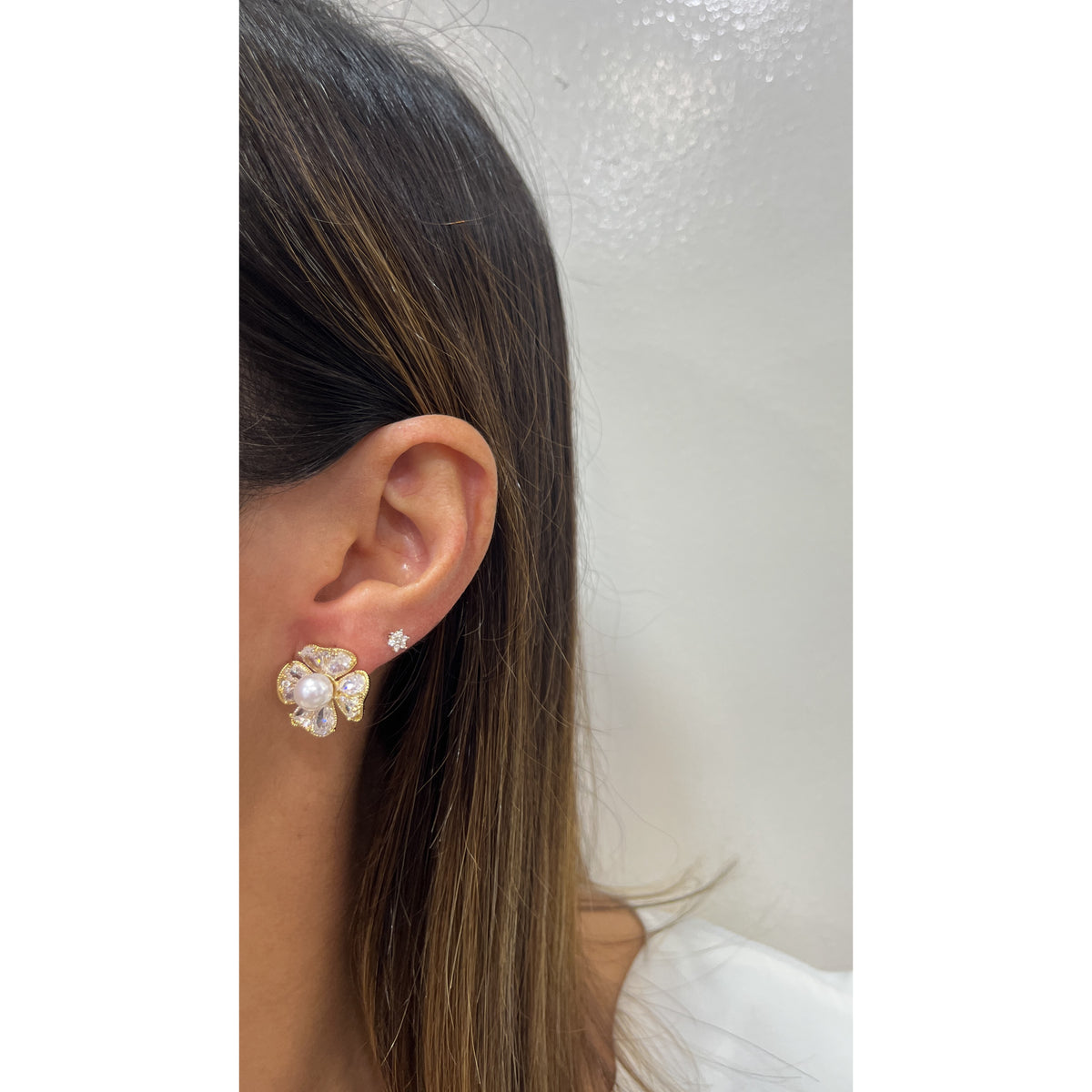 Aretes XOMI Dorados