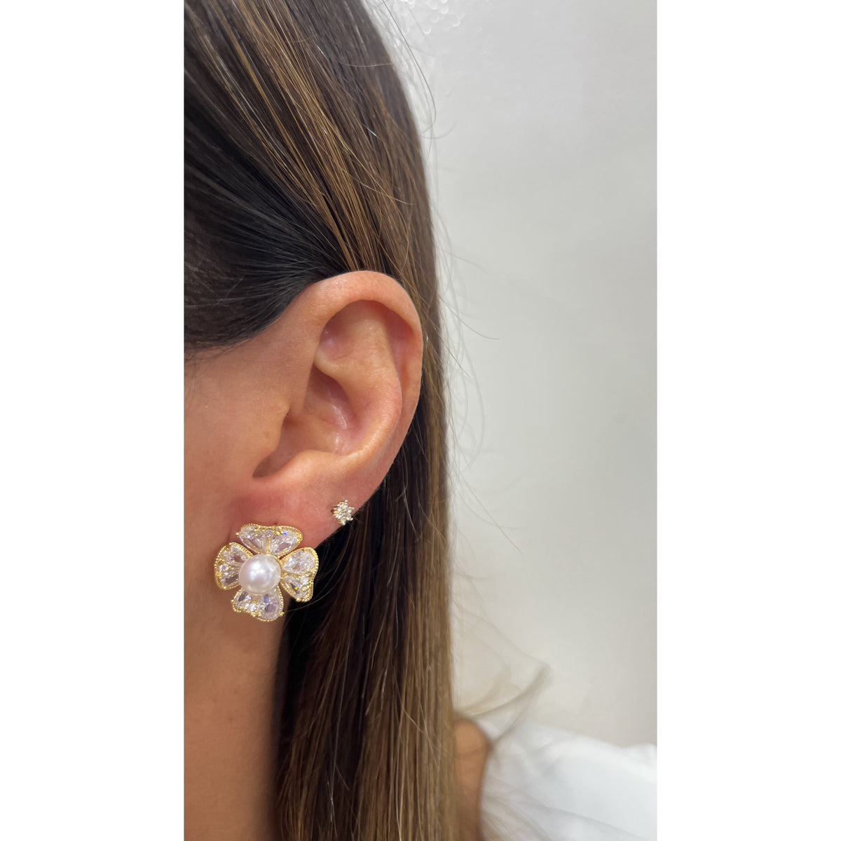 Aretes XOMI Dorados